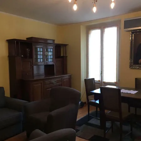 Casa Storica Centralissima Di 8 Posti Letto