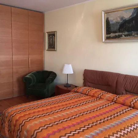 Casa Storica Centralissima Di 8 Posti Letto Aosta